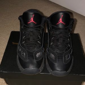 Air Jordan 11 Retro Low BG